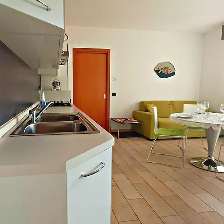 4min Walk To The Beach, Free Parking, Air Conditioning E Patio *