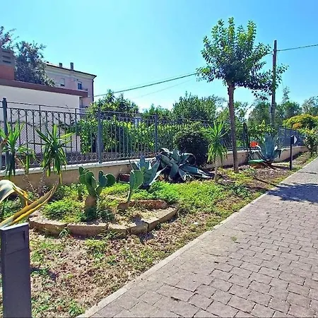 4min Walk To The Beach, Free Parking, Air Conditioning E Patio *